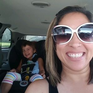 Meet your Posher, Jennifer